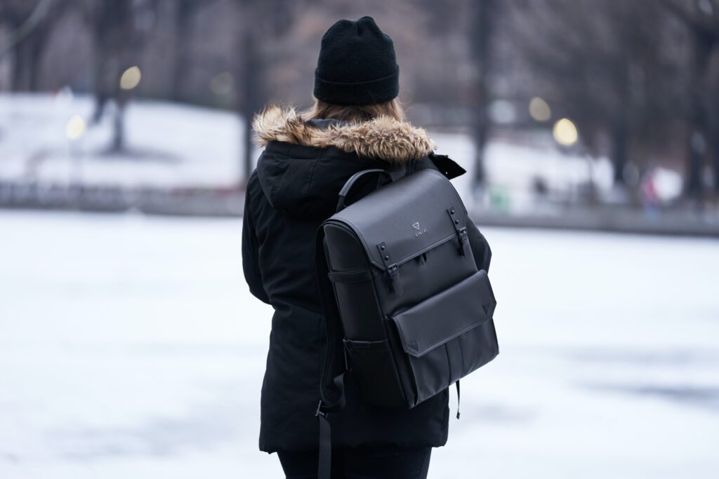 wear a backpack correctly to stop injuries