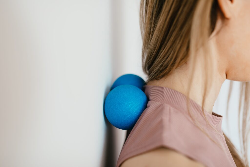 physical therapy allows you to get neck pain treatment in home